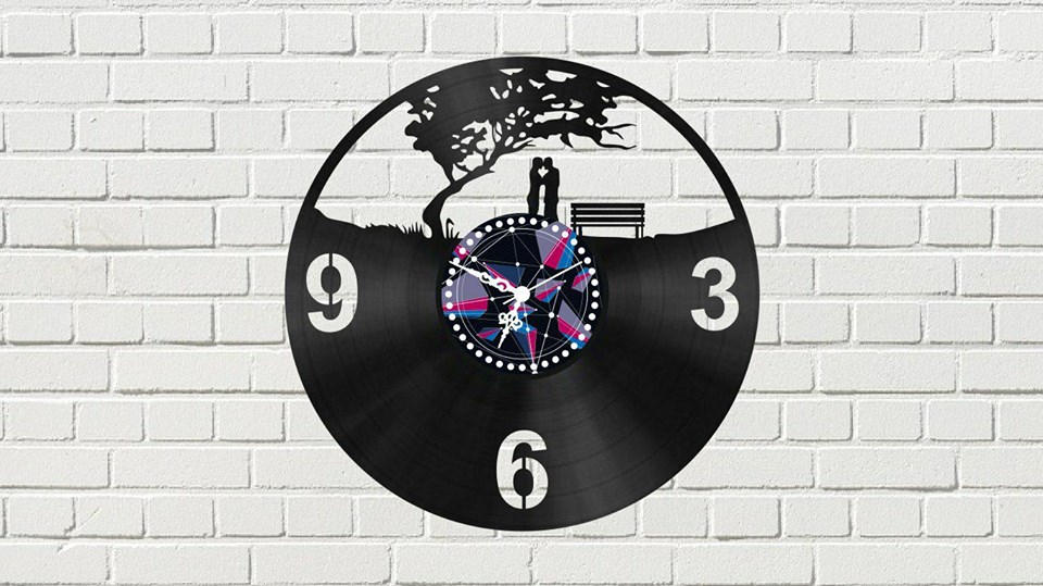 Clock With Couple Free Vector Free Vectors